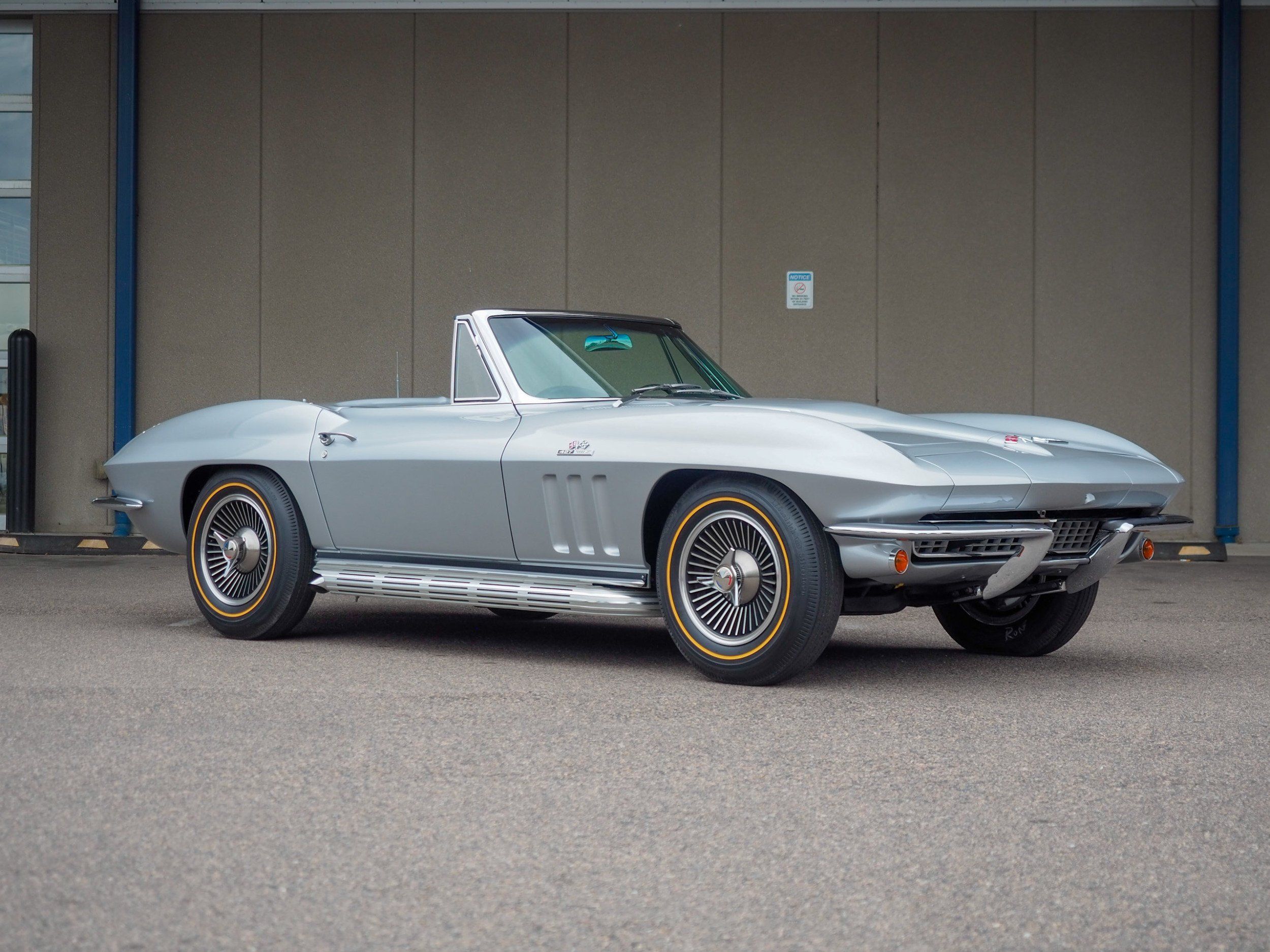 1966 Chevrolet Corvette Silver Roadster