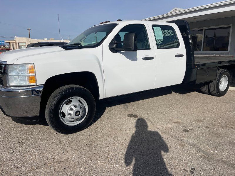 Chevrolet Silverado 3500 Chassis Cab's photo