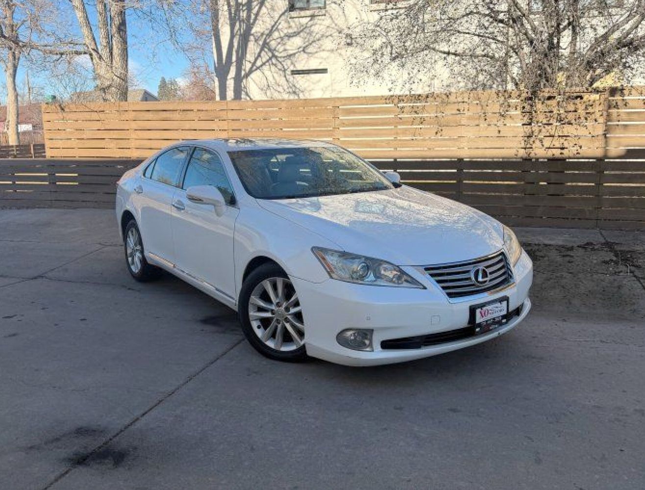 2011 Lexus ES 350's photo