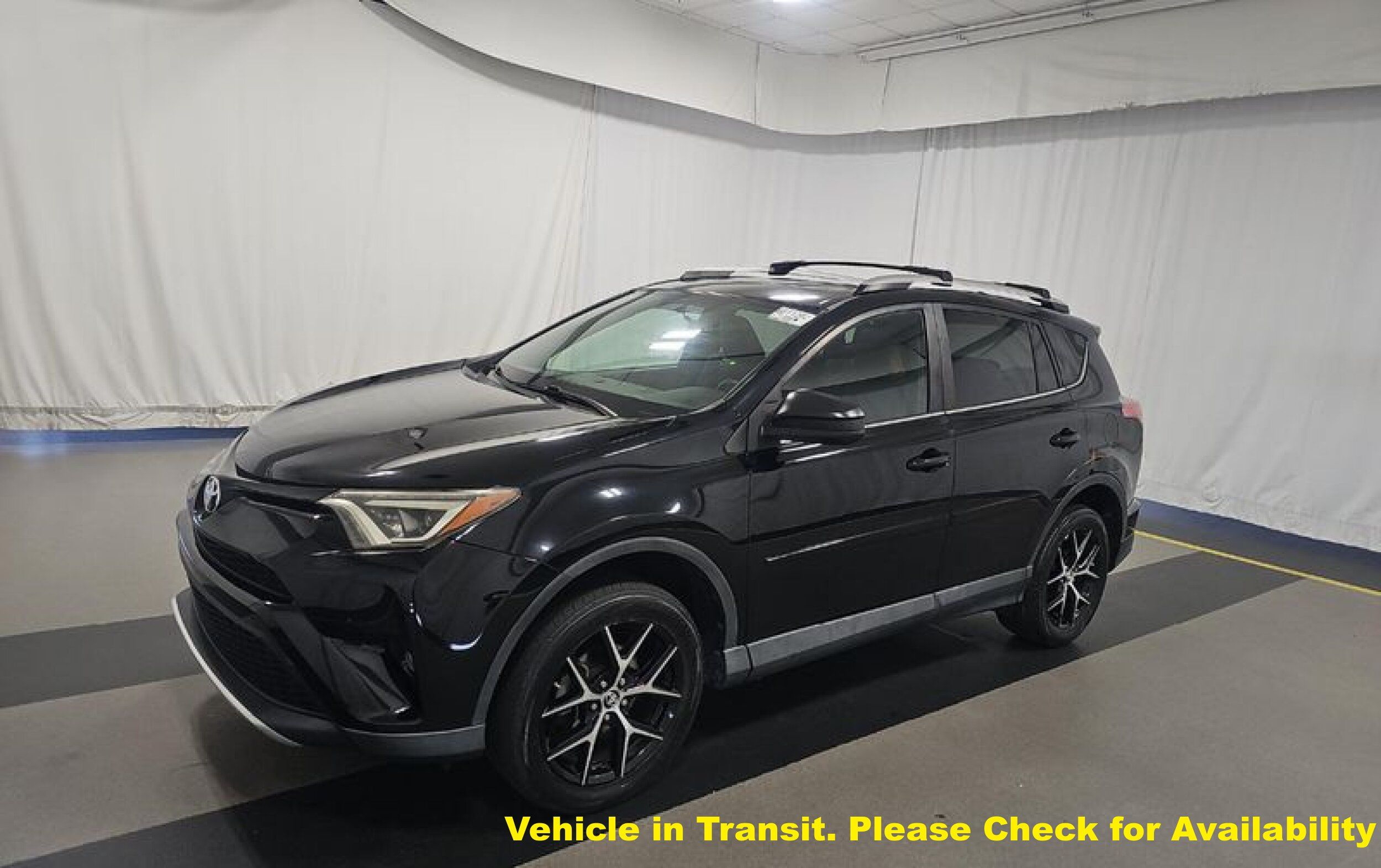 2016 Toyota RAV4 SE's photo
