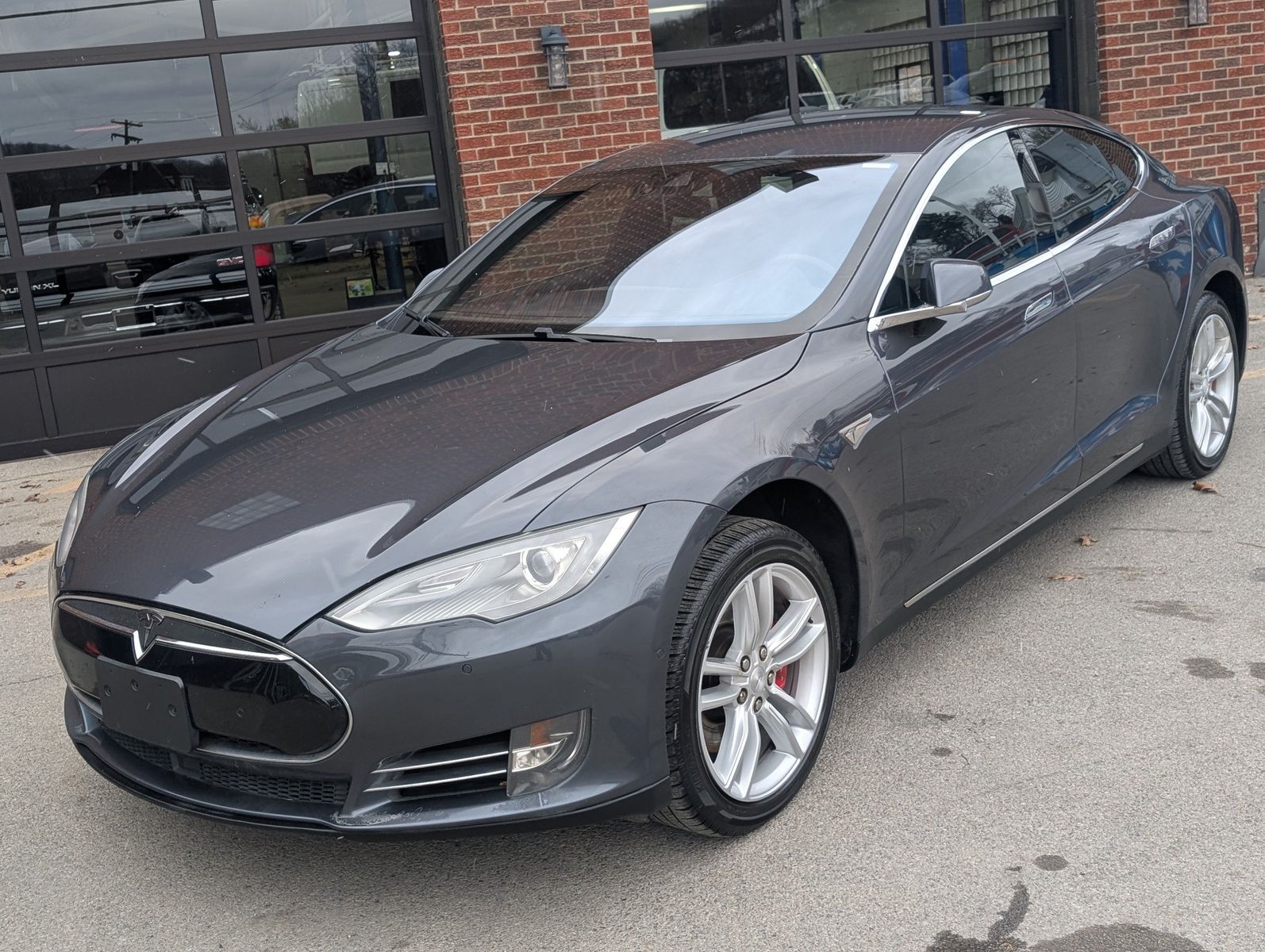 2014 Tesla Model S 2