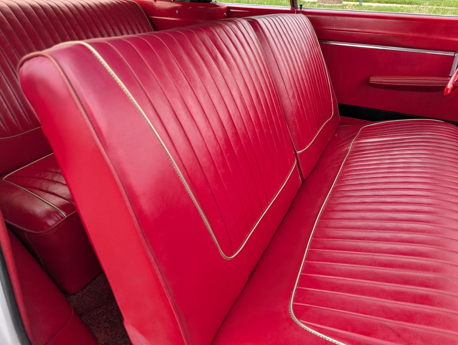 1963 Plymouth Valiant 104