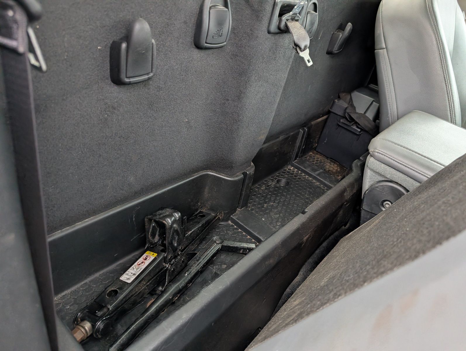 2016 Ram 3500 34