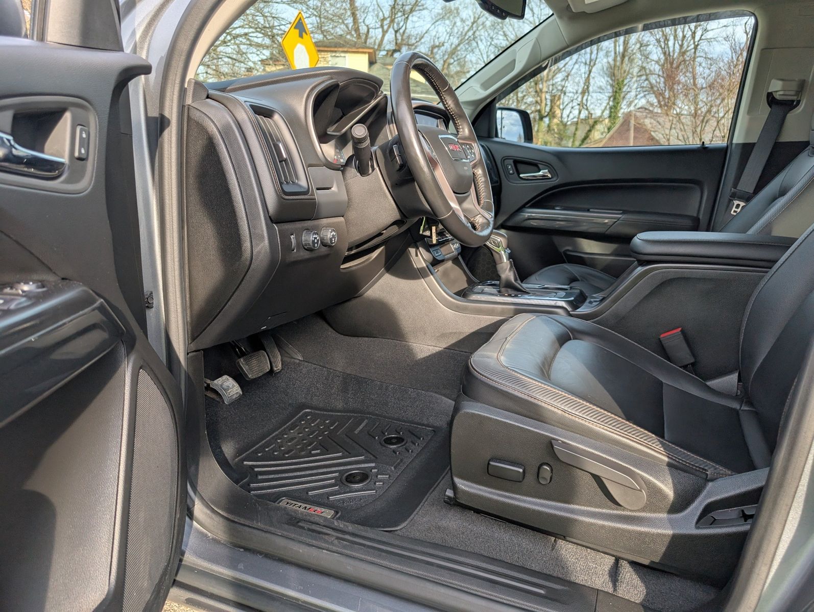 2022 GMC Canyon 46