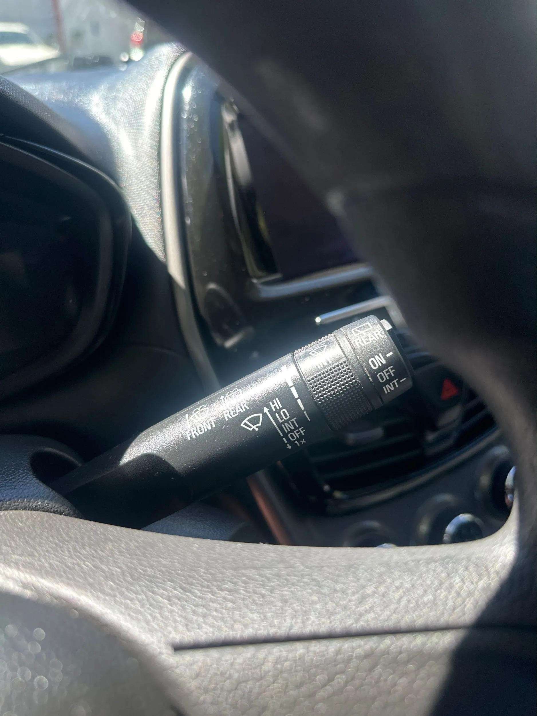 2022 Chevrolet Spark LS - Photo 21
