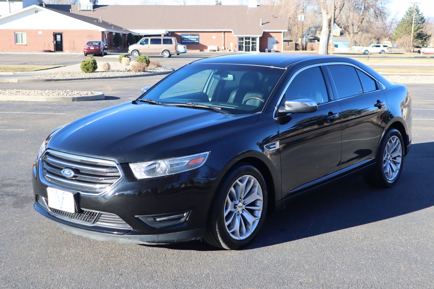 2015 Ford Taurus Limited | Victory Motors of Colorado