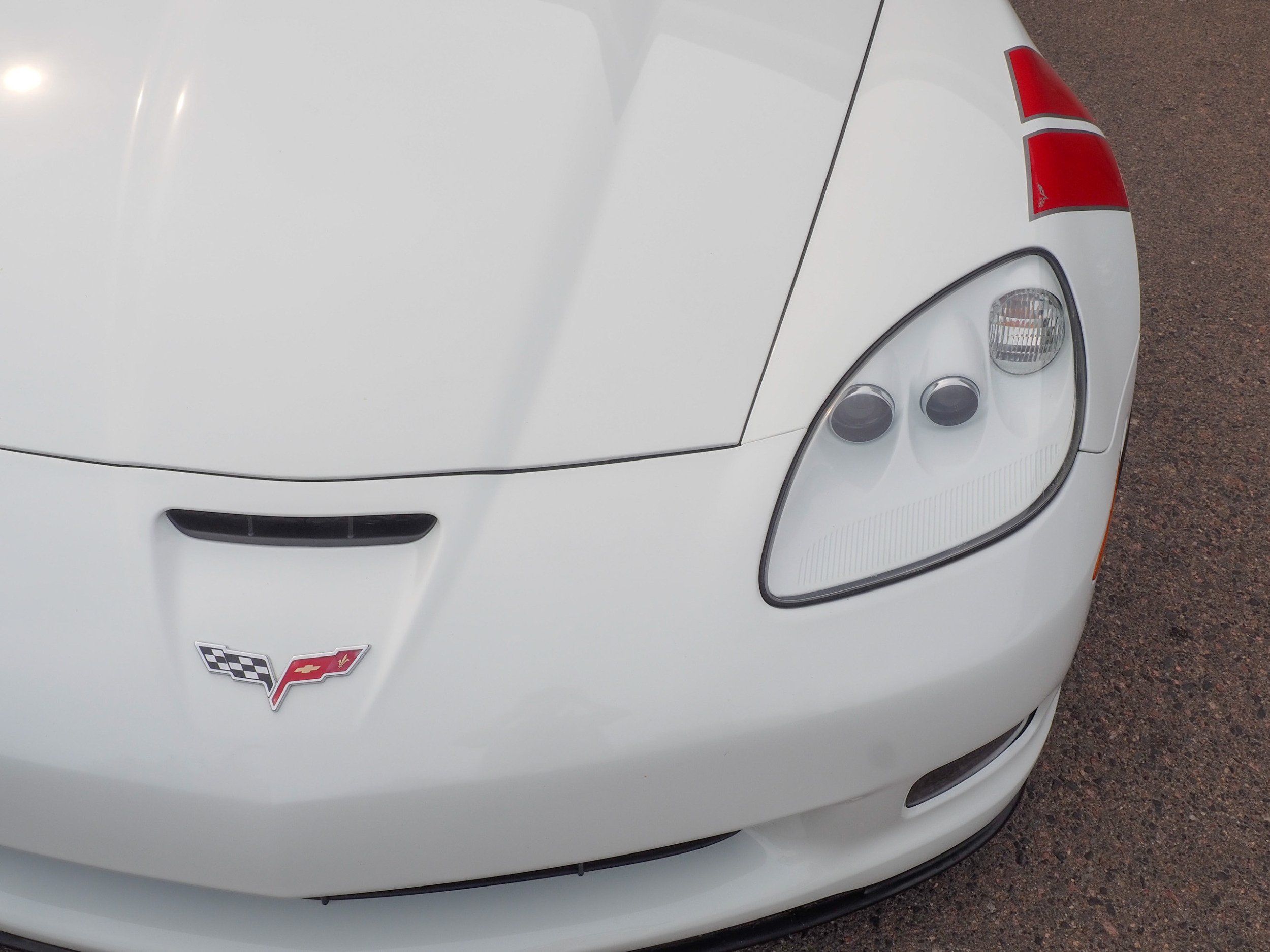 2012 Chevrolet Corvette White Grand Sport