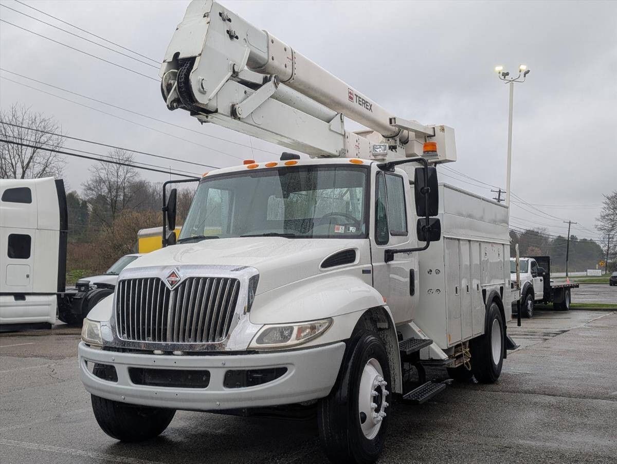 2011 International DuraStar 4300 6