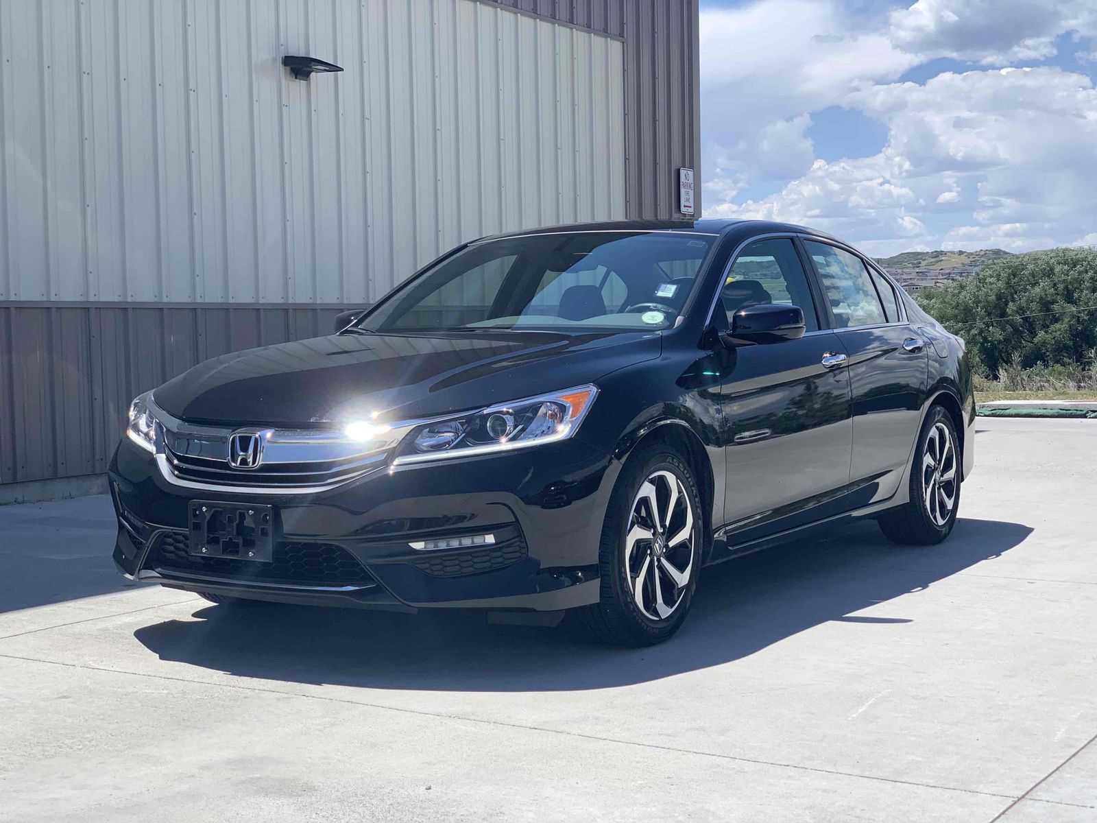 2017 Honda Accord EXL Good Car