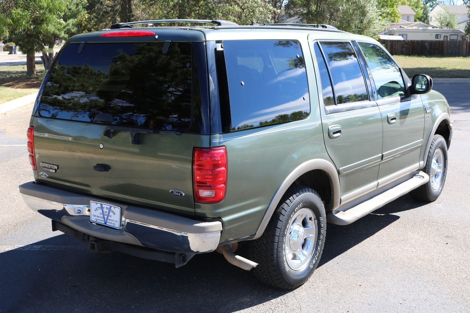 2001 Ford Expedition Eddie Bauer | Victory Motors of Colorado