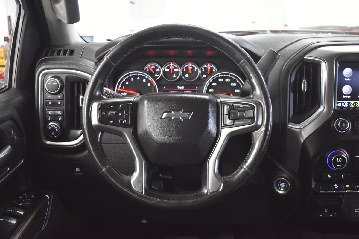 2020 Chevrolet Silverado 1500 4WD Crew Cab Short Bed RST