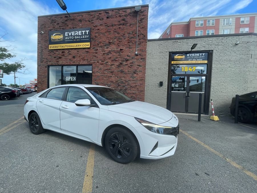 2023 Hyundai Elantra SEL