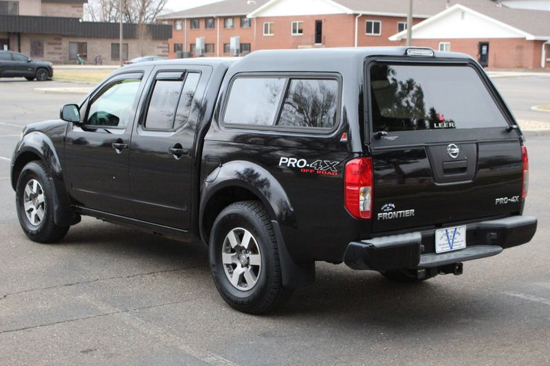 2010 Nissan Frontier Photos