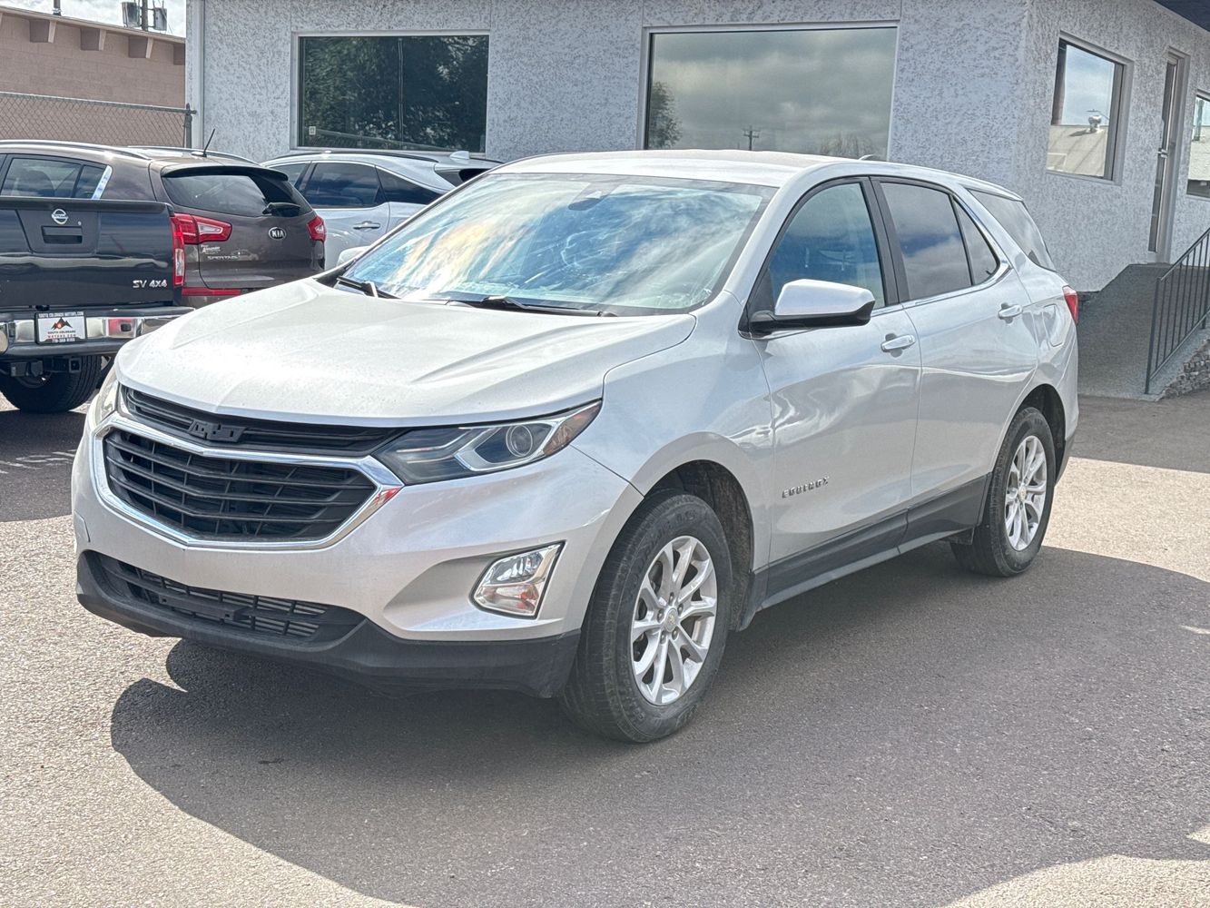 2021 Chevrolet Equinox LT photo 3