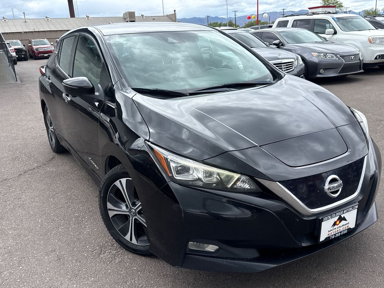 2018 Nissan Leaf SL's photo