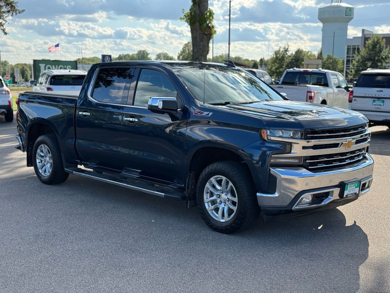 2020 Chevrolet Silverado LTZ photo 2