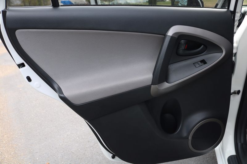 2008 Toyota RAV4 AWD | Victory Motors of Colorado