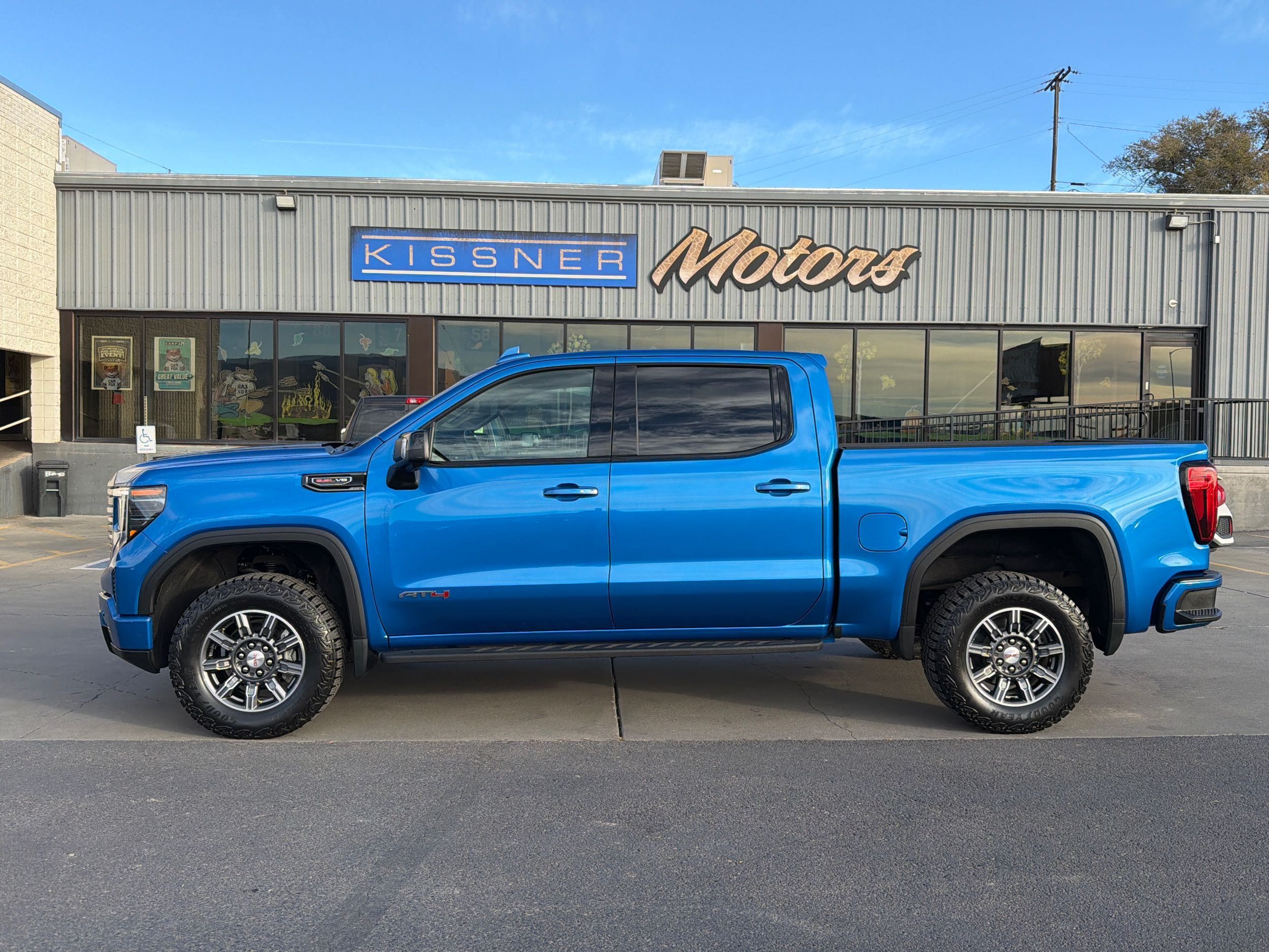 2024 GMC Sierra 1500 AT4's photo