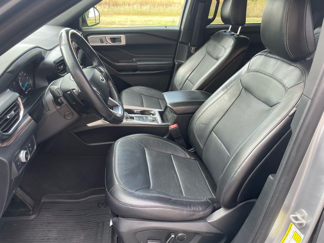 2020 Ford Explorer Limited - Photo 11