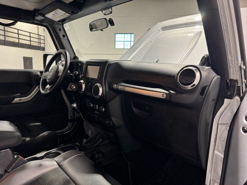 2012 Jeep Wrangler Unlimited Call of Duty MW3, photo 21