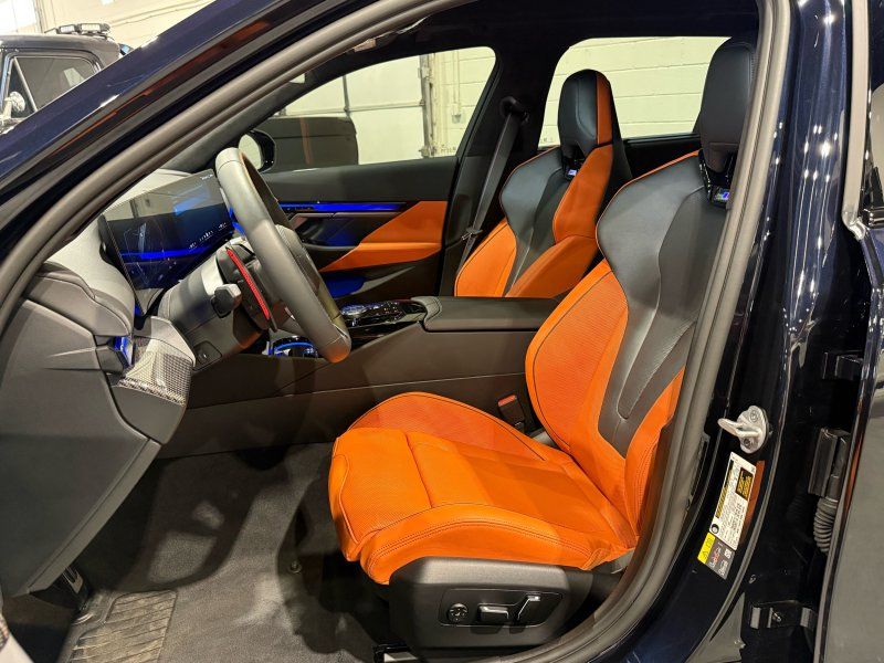 2025 BMW M5 Touring, photo 11