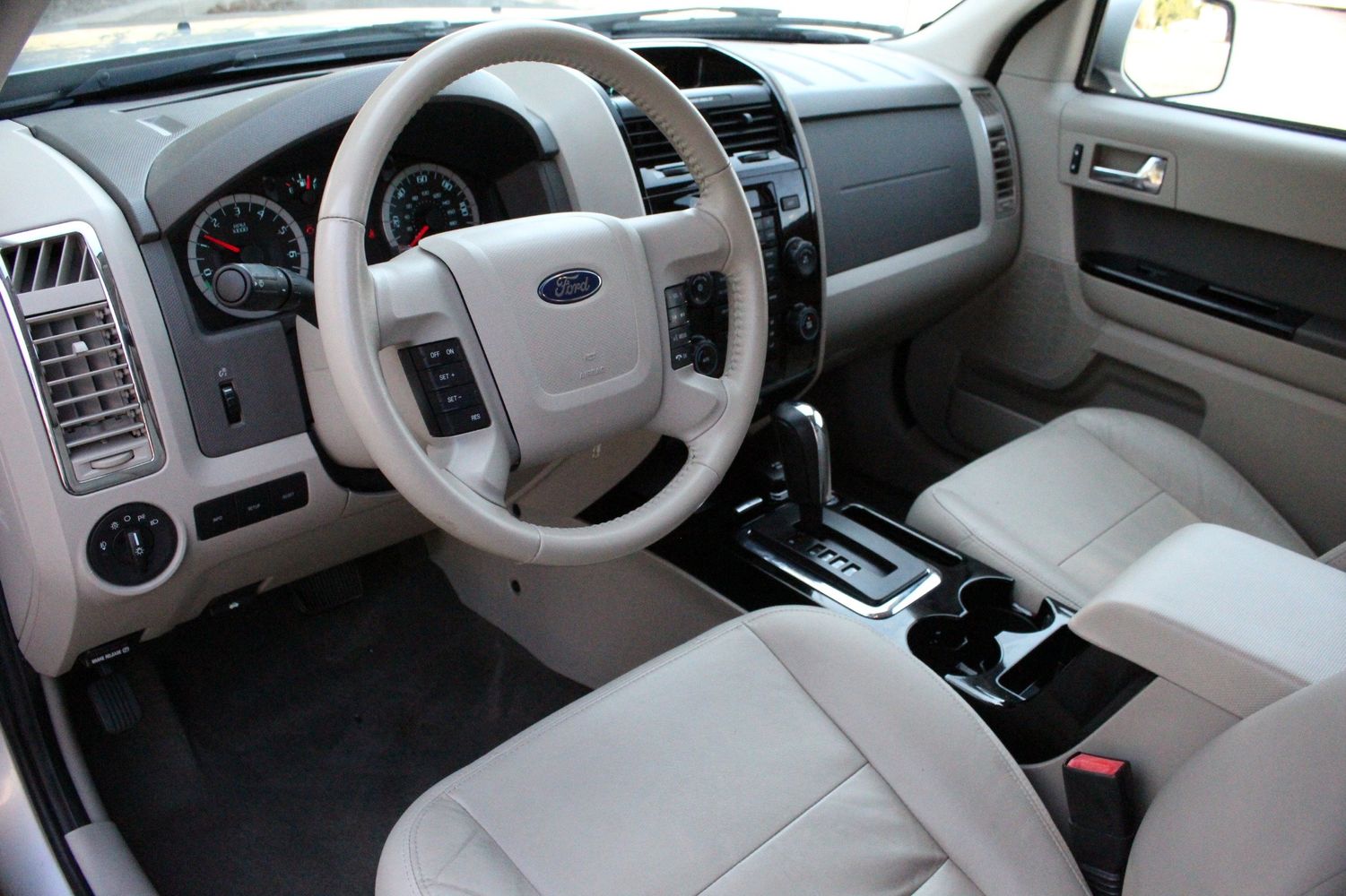 2010-ford-escape-hybrid-victory-motors-of-colorado