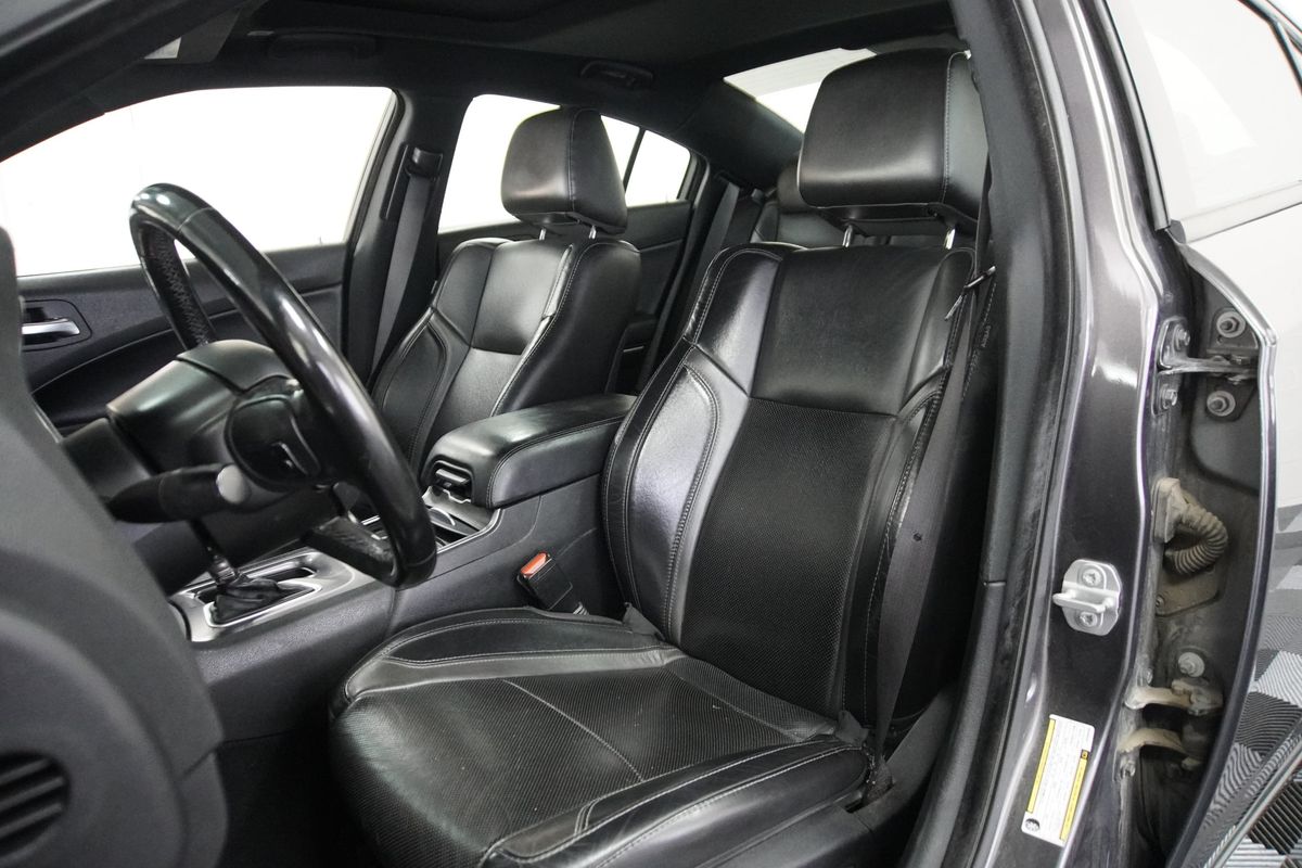 2020 Dodge Charger SXT RWD
