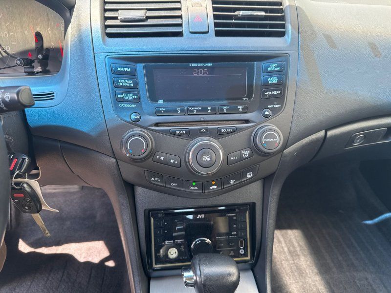 2005 Honda Accord EX photo 24