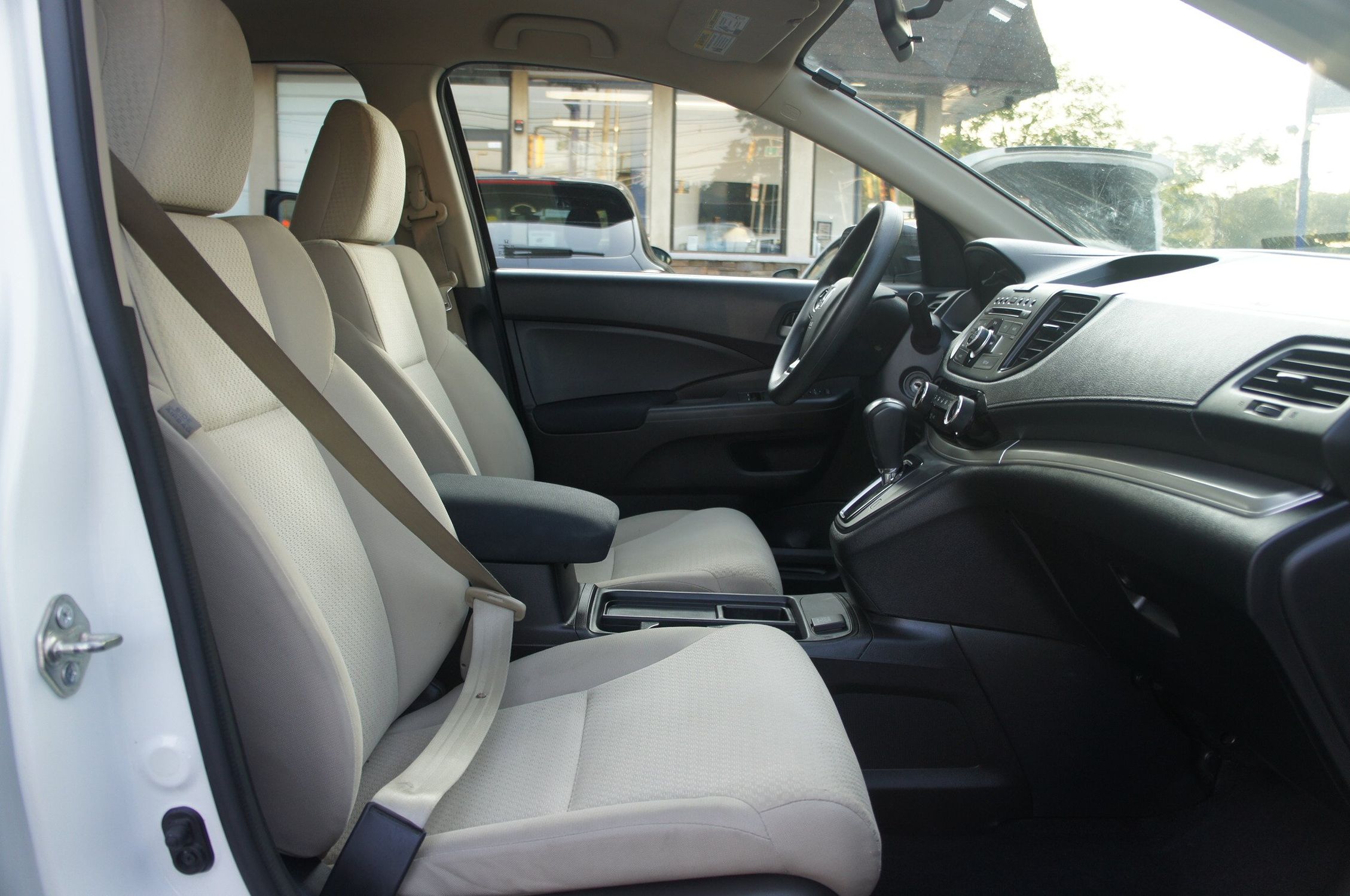 2016 Honda CR-V LX photo 14