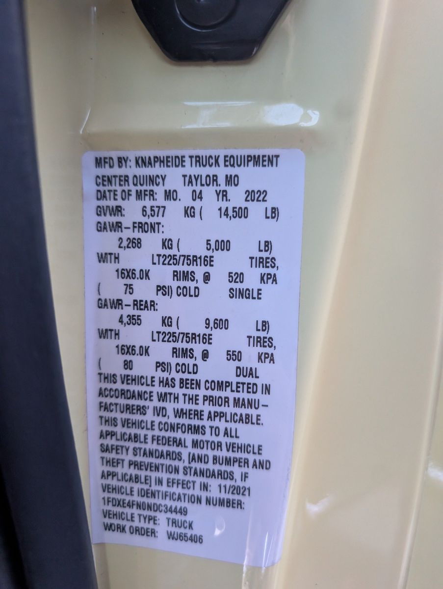 2022 Ford E-Series Chassis 57