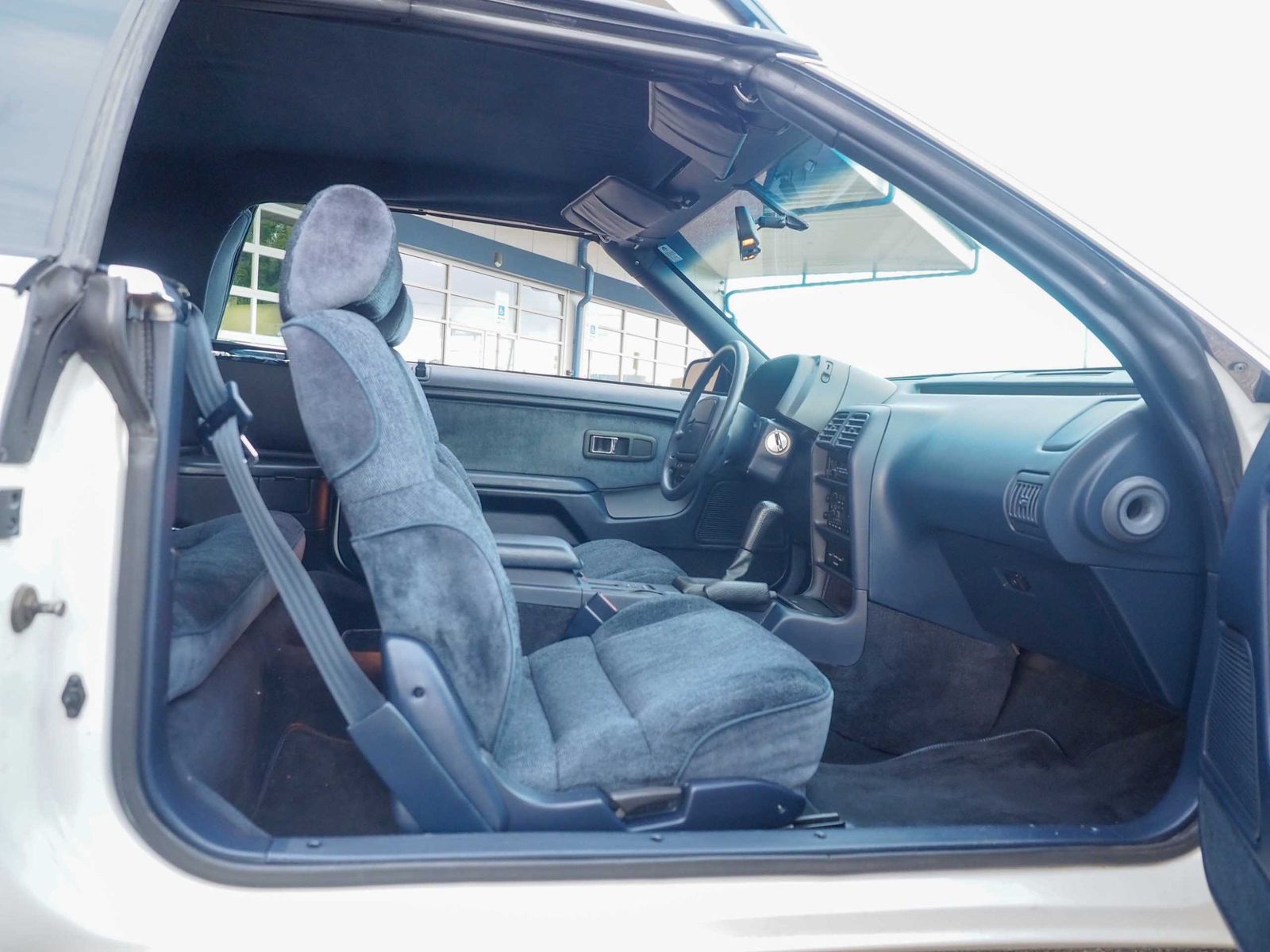 1990 Chrysler Le Baron 51