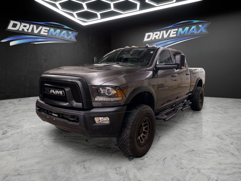 2017 RAM 2500 Gris Camioneta Todo terreno 6 velocidades Automática