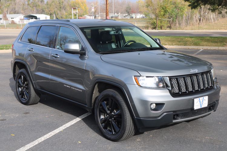 2012 Jeep Grand Cherokee Altitude | Victory Motors of Colorado