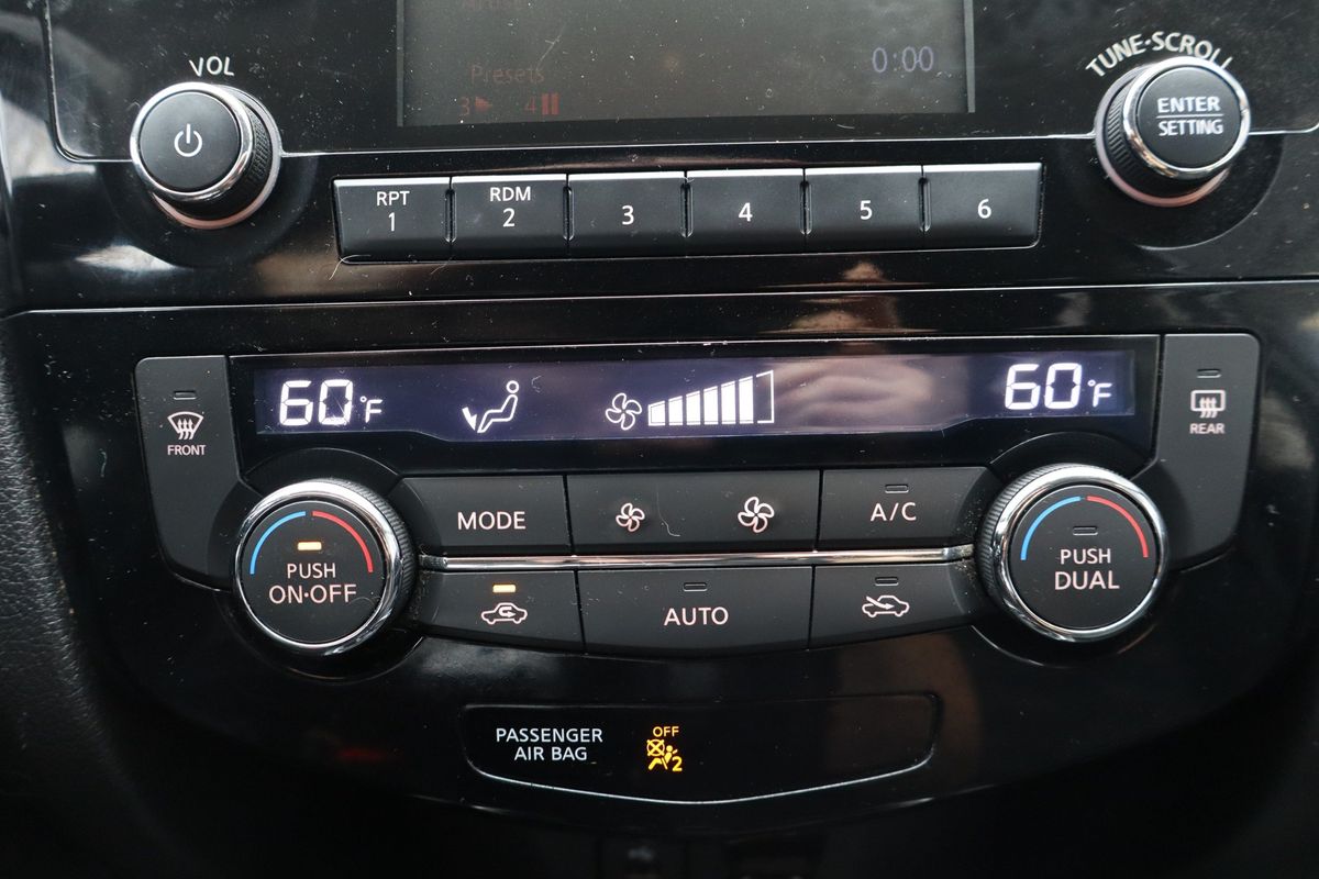 2014 Nissan Rogue SV