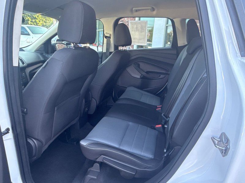 2017 Ford Escape S photo 13