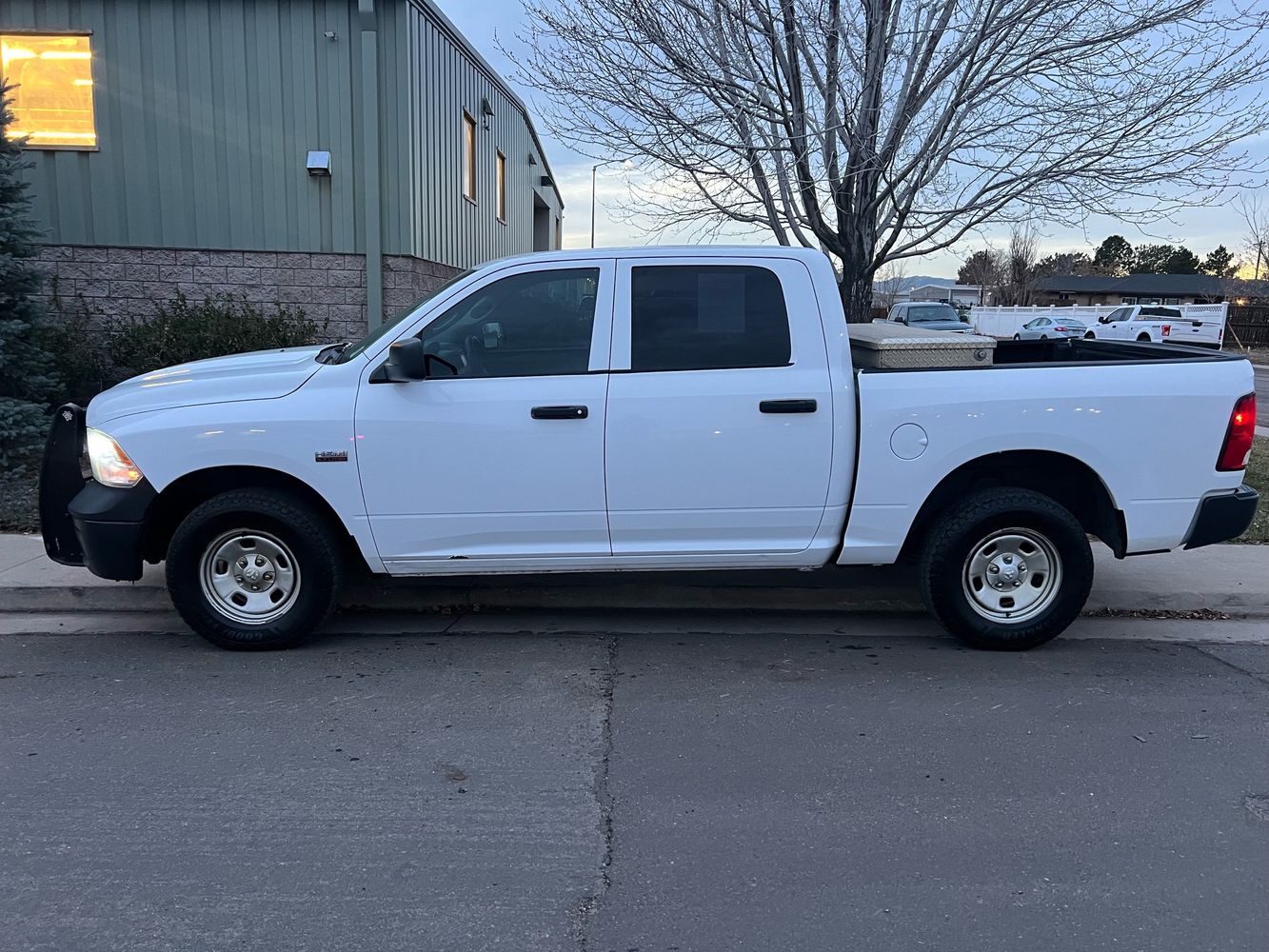 2018 RAM Ram 1500 Pickup Tradesman photo 2