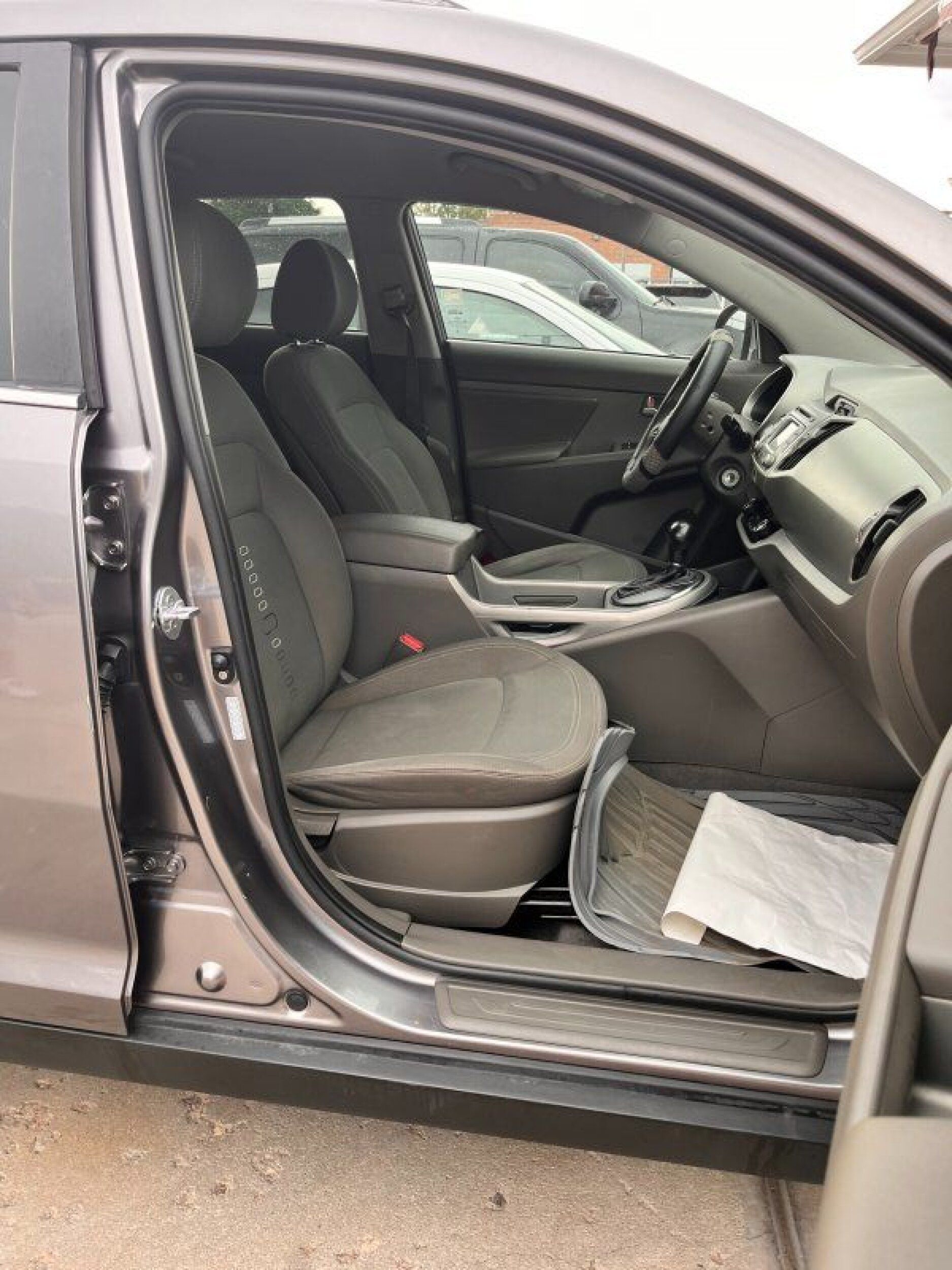 2012 Kia Sportage EX - Tan exterior view 9