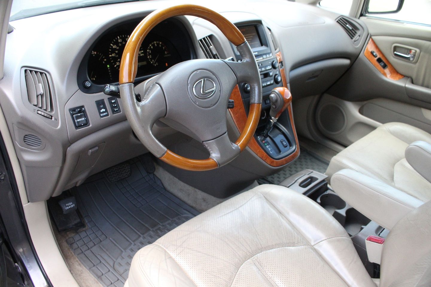 2002 Lexus RX 300 AWD | Victory Motors of Colorado