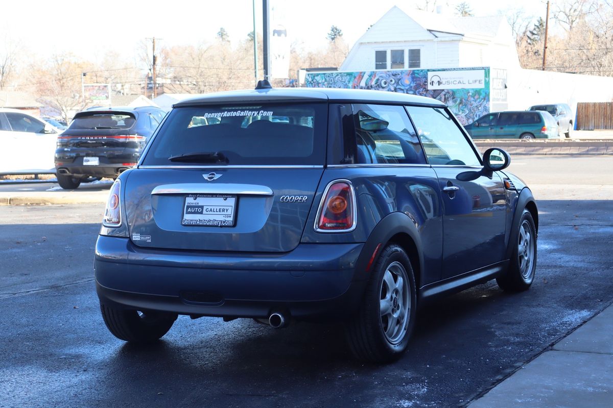 2009 MINI Cooper Base
