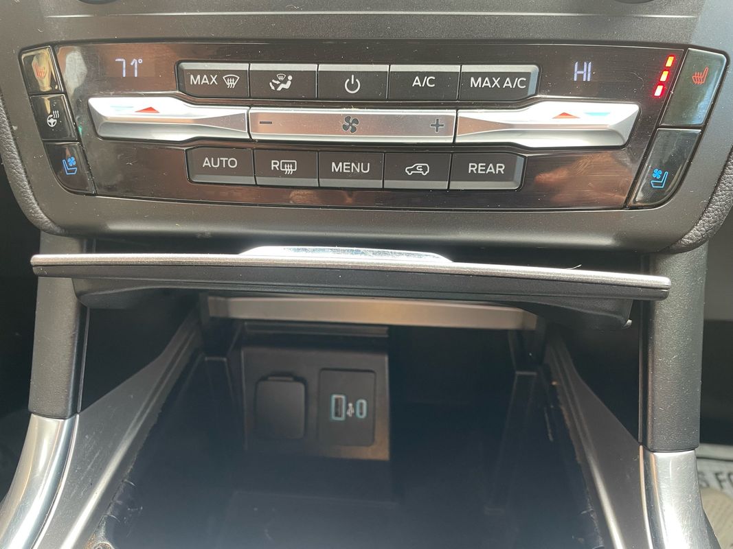 2020 Ford Explorer Limited - Photo 15