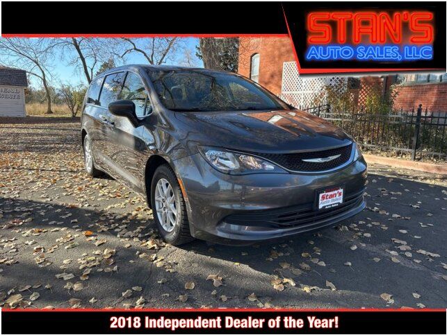 2020 Chrysler Voyager