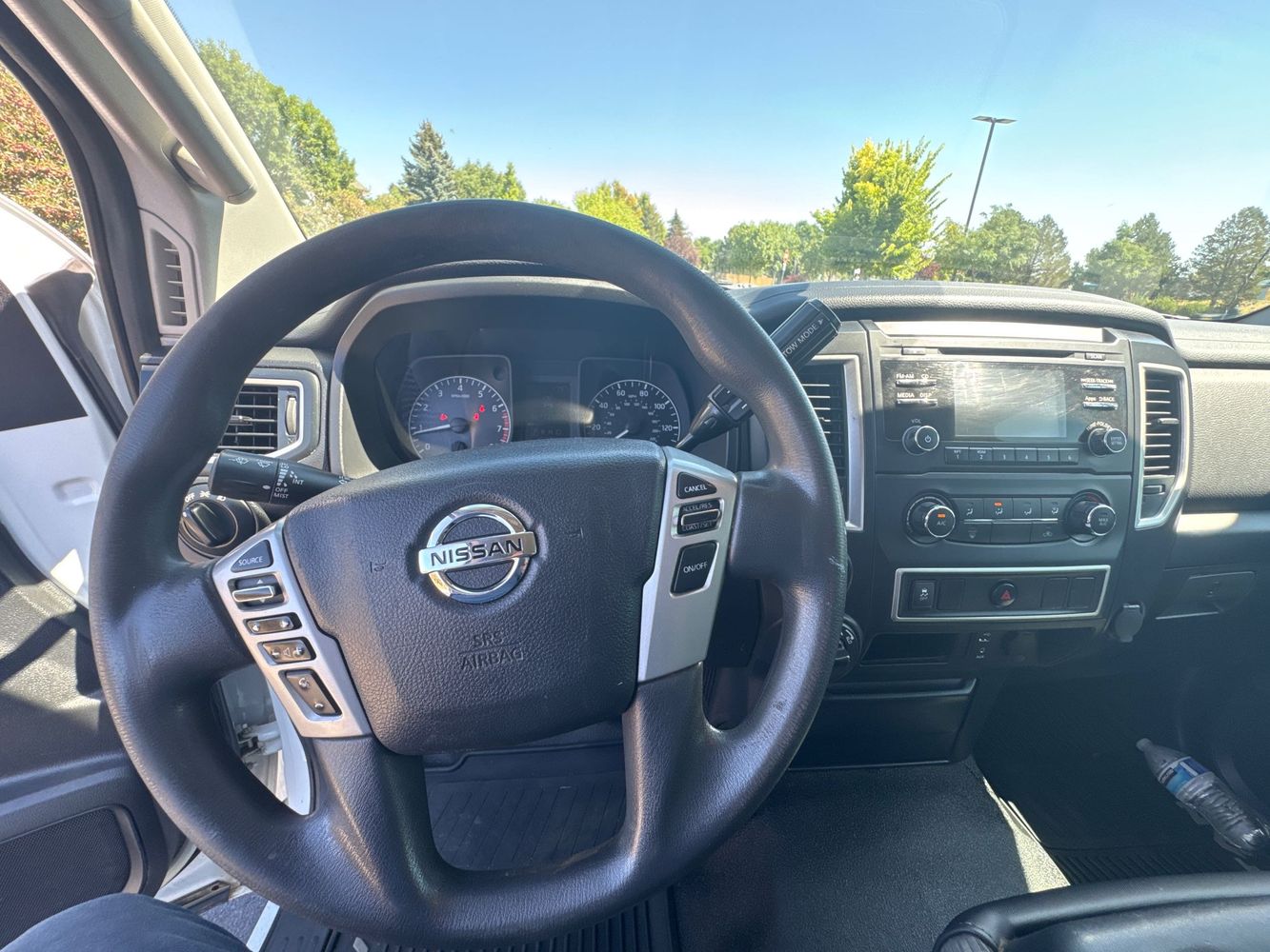 2017 Nissan Titan S photo 11