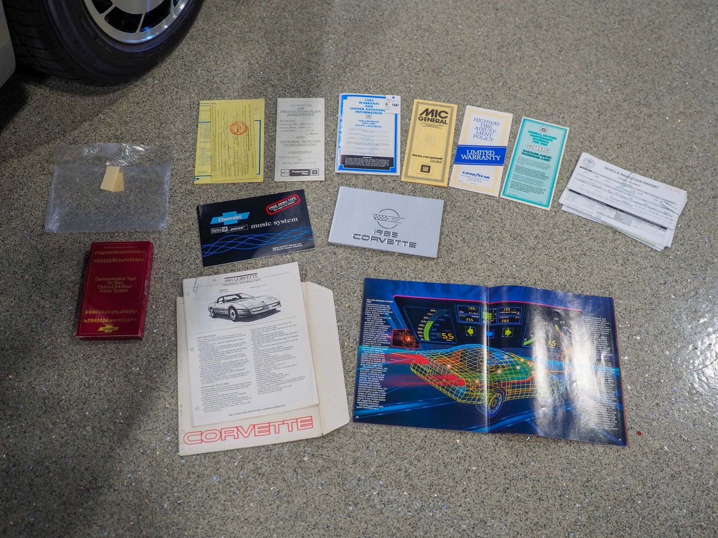 1985 Chevrolet Corvette Silver 