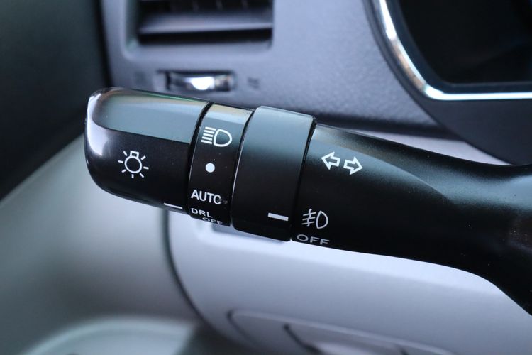 2008 Toyota Highlander Hybrid Limited | Victory Motors of Colorado