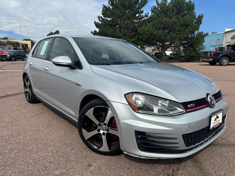 2015 Volkswagen Golf GTI S Stick Shift GTI!! Stick Shift GTI!!