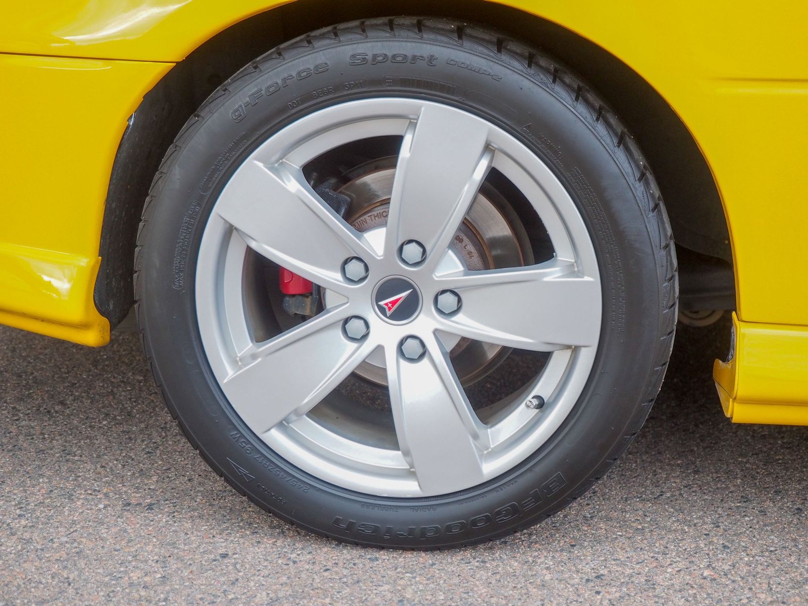 2005 Pontiac GTO 30