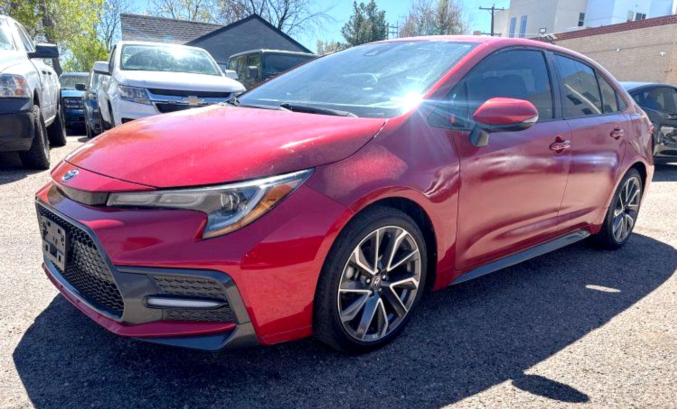 View vehicle photo 4