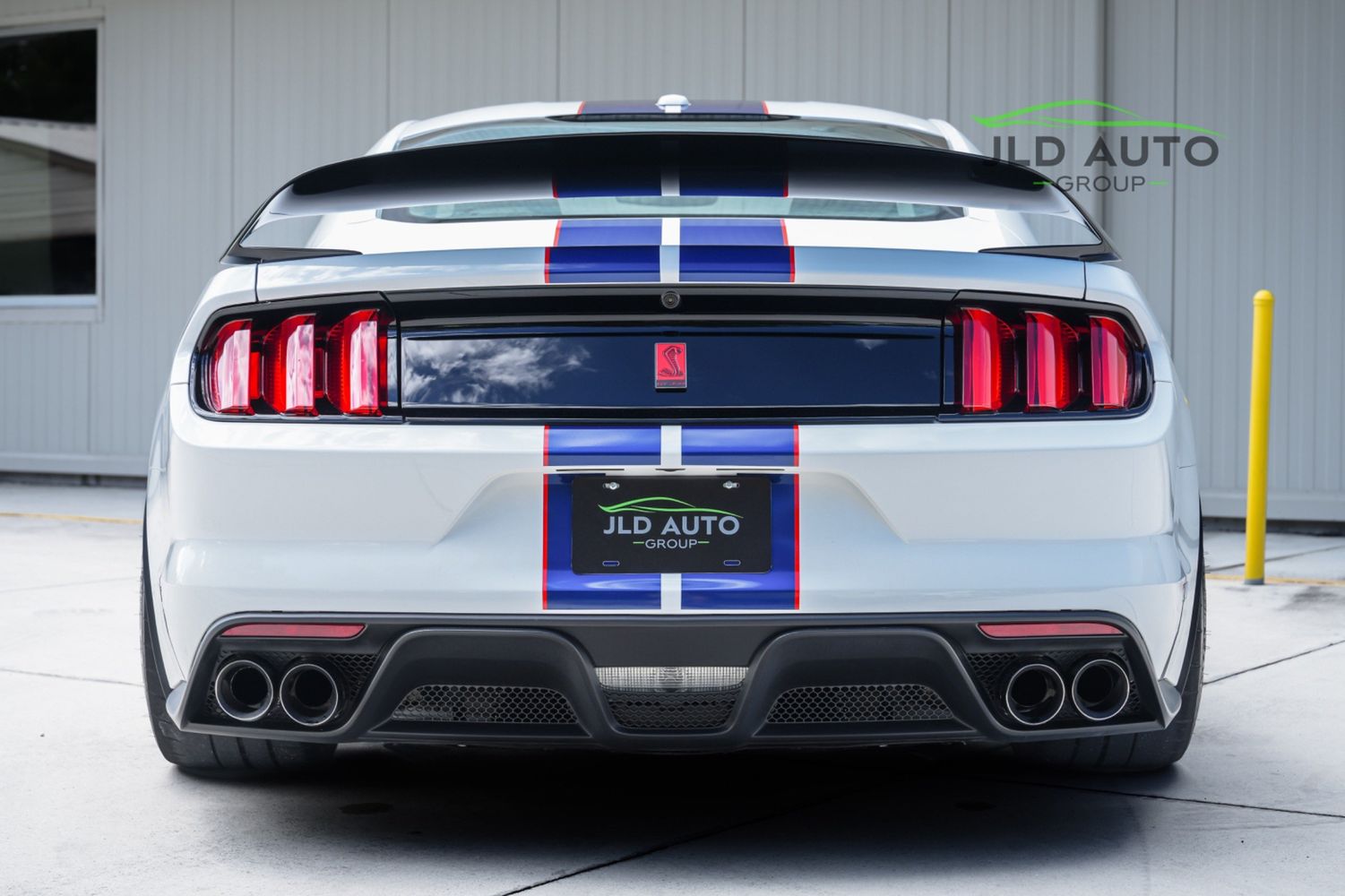 2016 Ford Mustang Shelby GT350R photo 5