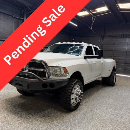 White 2014 RAM 3500 Pickup Truck Four-Wheel Drive 6-Speed Manual