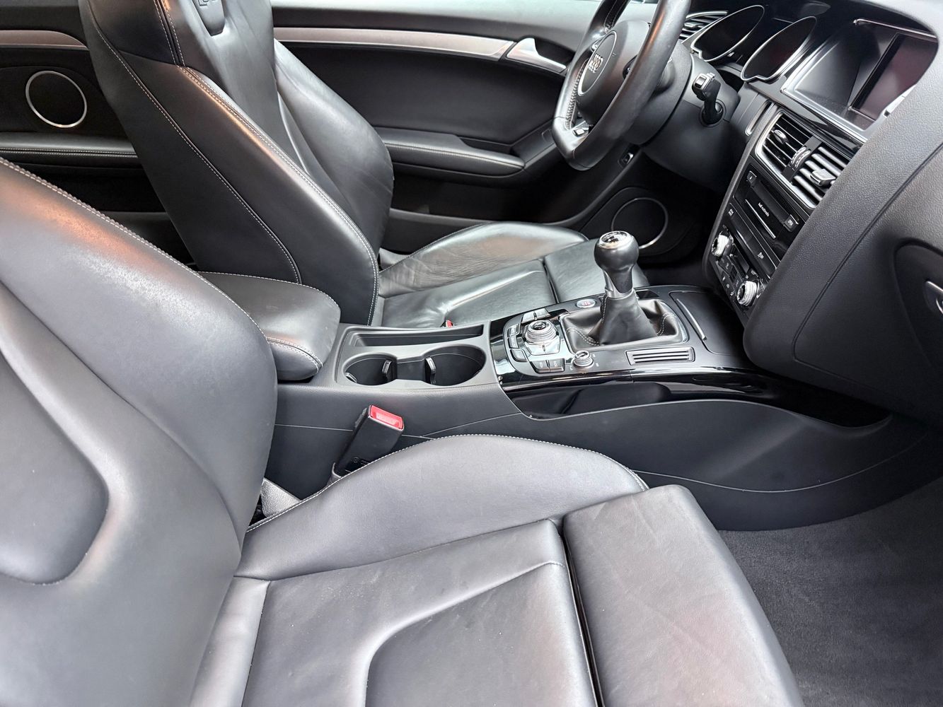 2013 Audi S5 Prestige photo 12